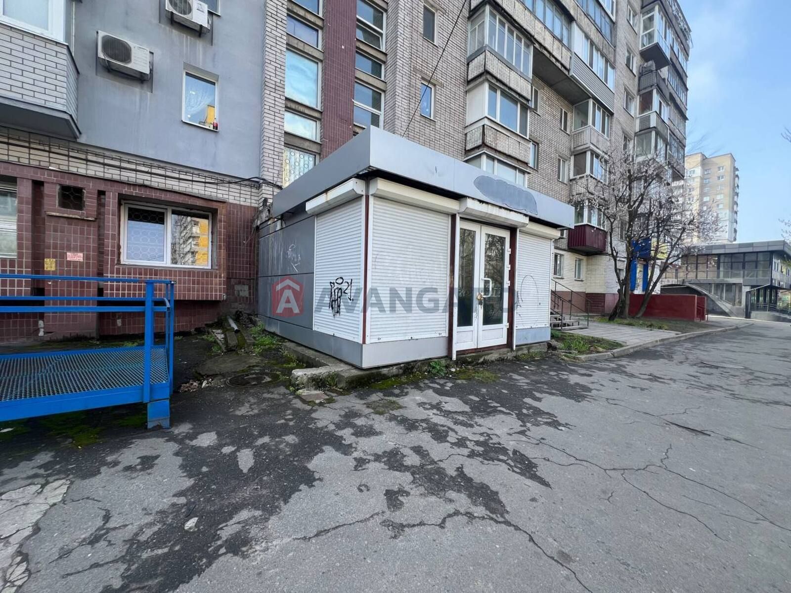 Оренда приміщення 35м2 на Калиновій під торгівлю, сферу полуг