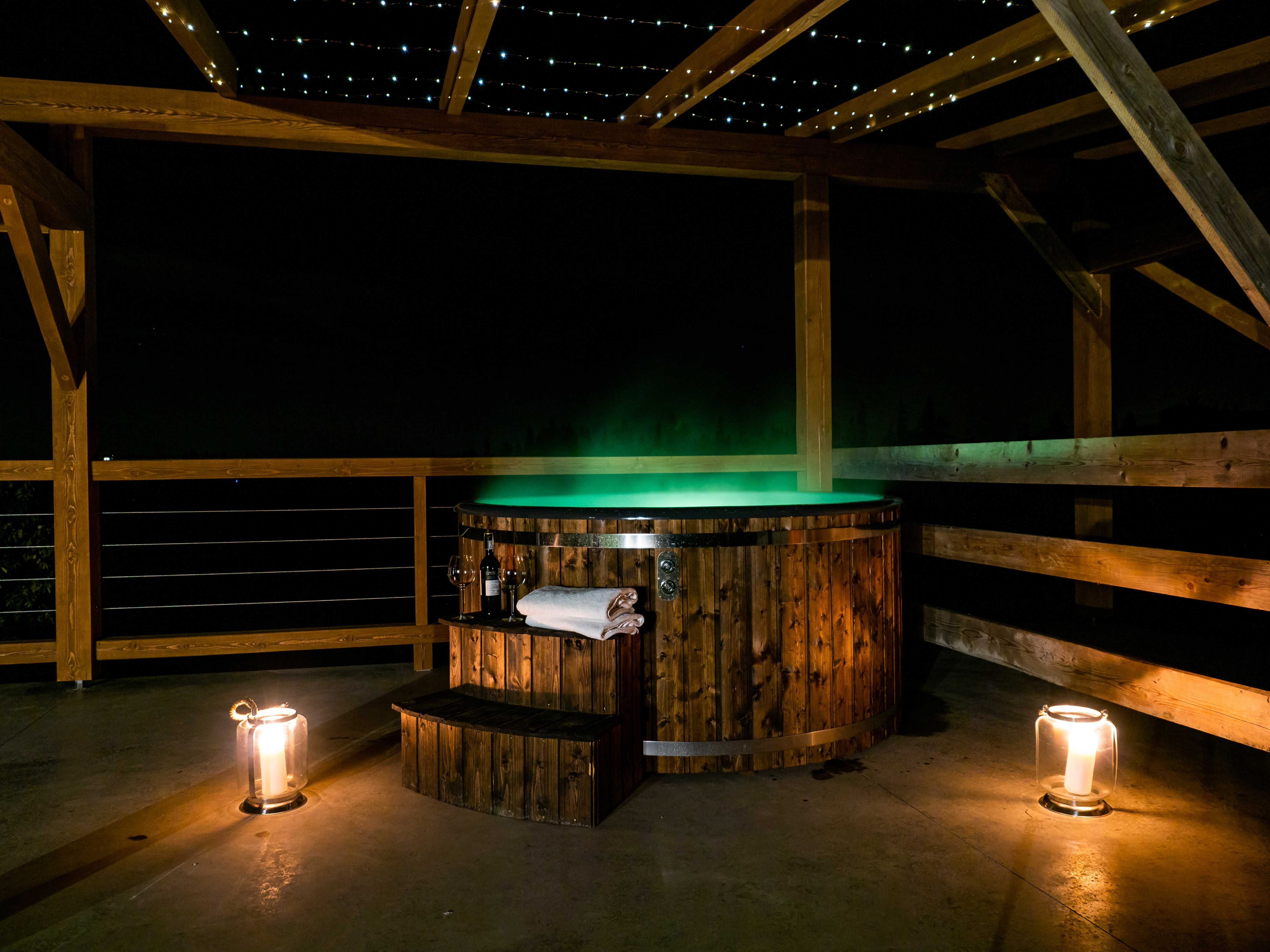 Domek w górach 8 , 10 osobowy jacuzzi, sauna, kominek