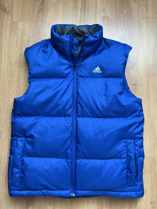 Пуховий жилет Adidas жилетка безрукавка
