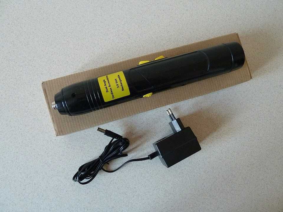 Wkrętarka Akumulatorowa 3.6 V, Dwufunkcyjna.