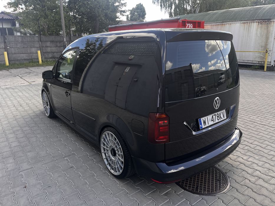 Volkswagen Caddy VW 2018 2.0 TDI 150km Czarny bogato wyposażony FV VAT