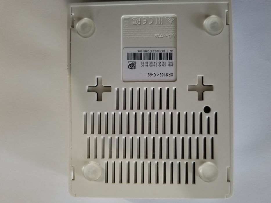 Mikro Tik CRS106-1C-5S