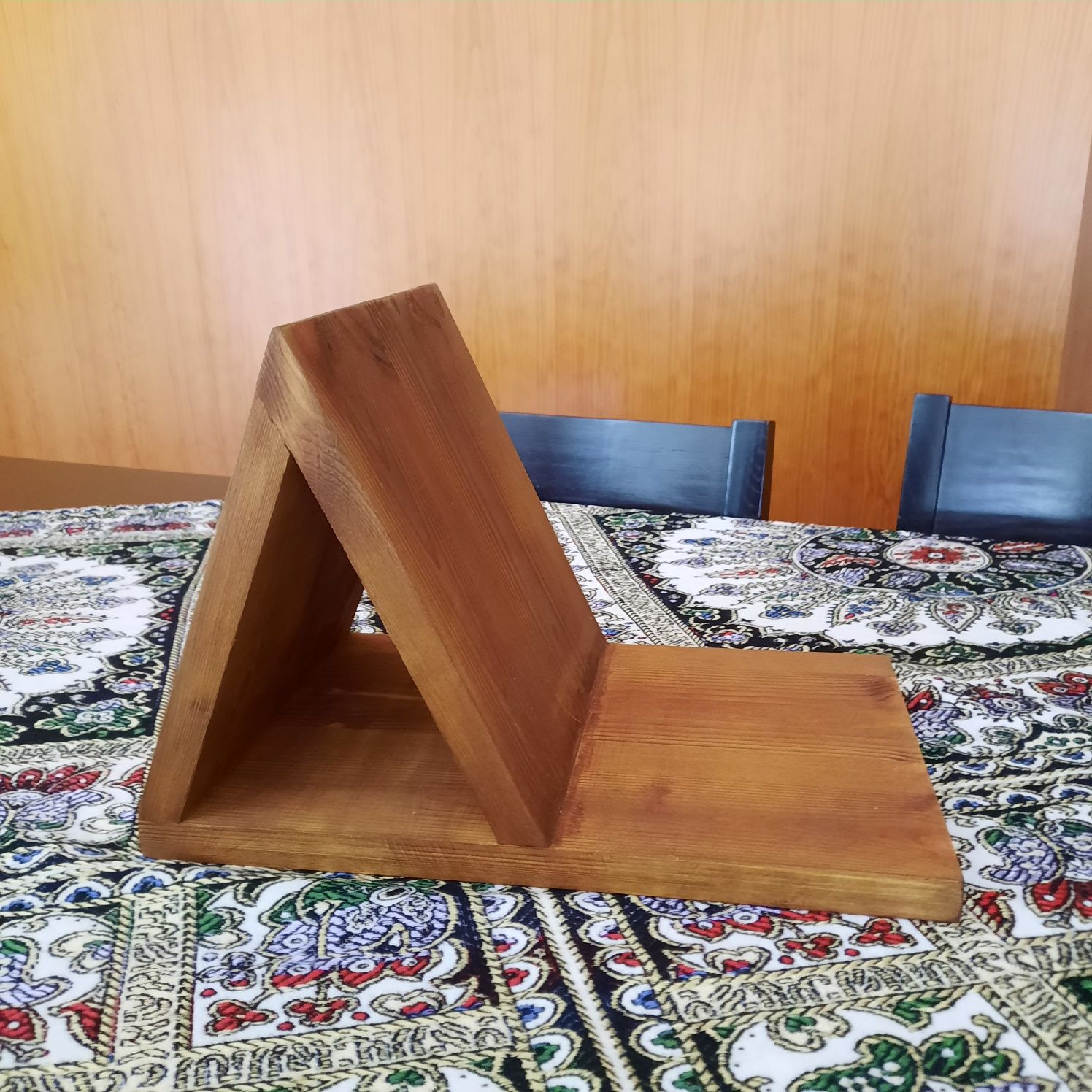 Suporte para livros madeira pinho
