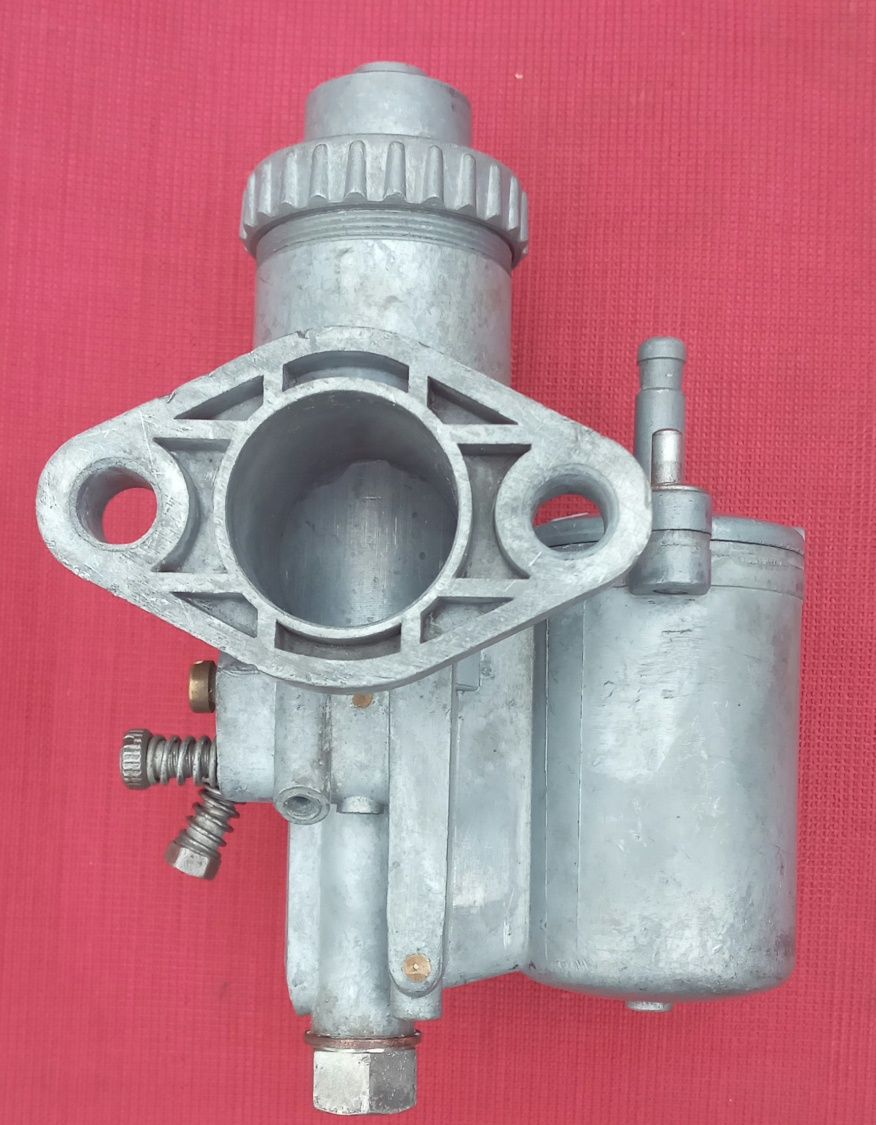 Карбюратор мотоцикл "Jawa".