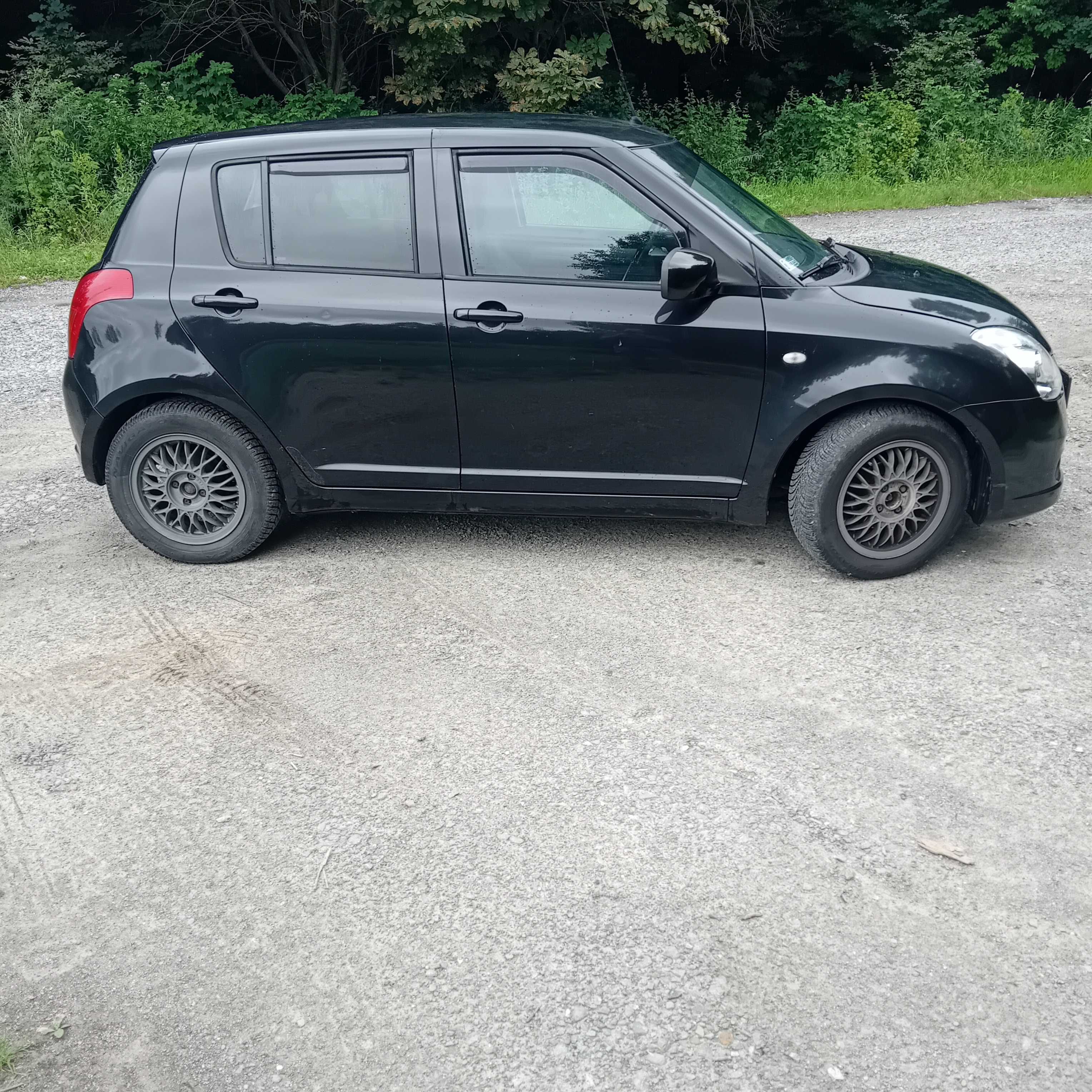 Sprzedam suzuki swift 1.3 benzyna +lpg