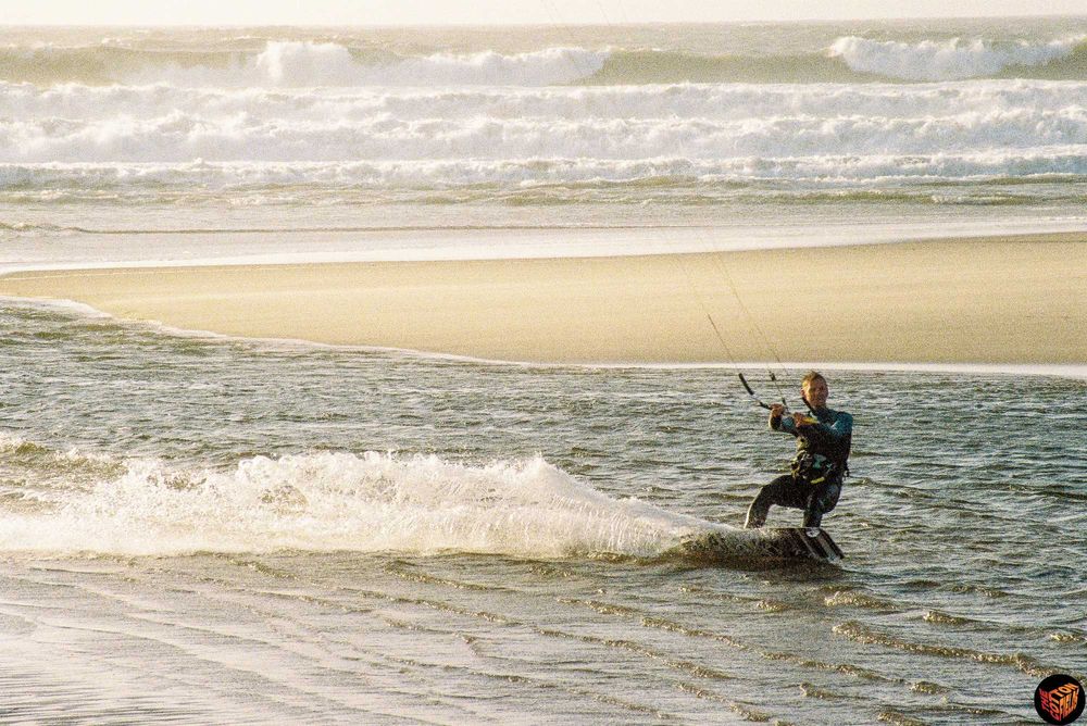 Kitesurfing Lessons - Kiteboarding Coach - Aulas Kitesurf - Kiteboard