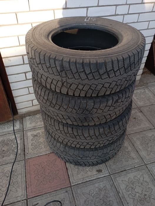 Продам резину для внедорожника