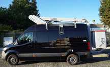 Mercedes-Benz Sprinter c/ cesto elevatório