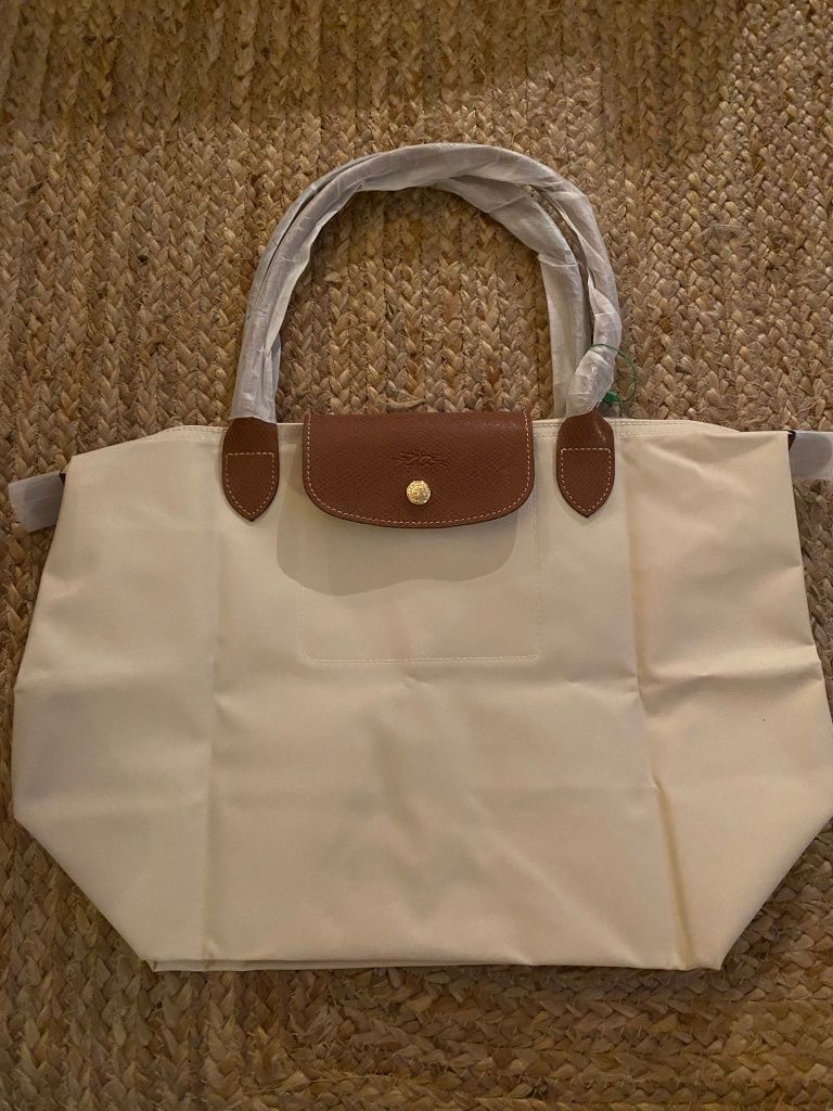 Carteira Longchamp tamanho M