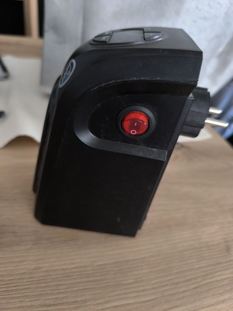 Mini Grzejnik Rovus Heat-Mc4, przenośny grzejnik do gniazdka elektrycz