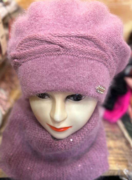 Берет жіночій ангоровий