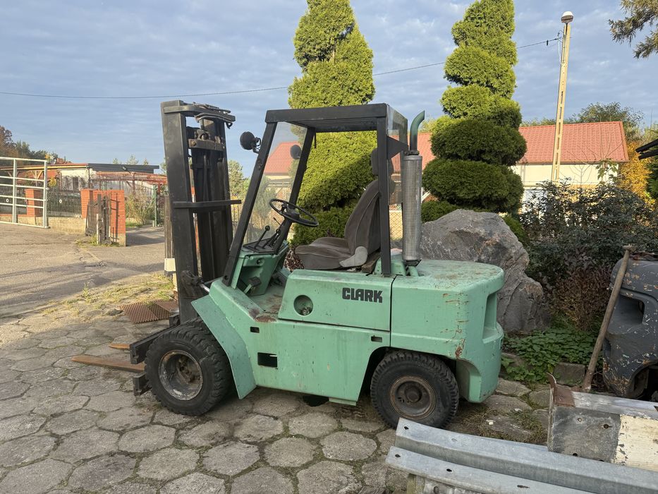 Wózek Widłowy CLARK 3 T