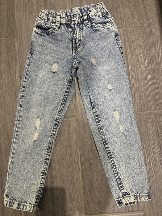 Джинси на дівчінку