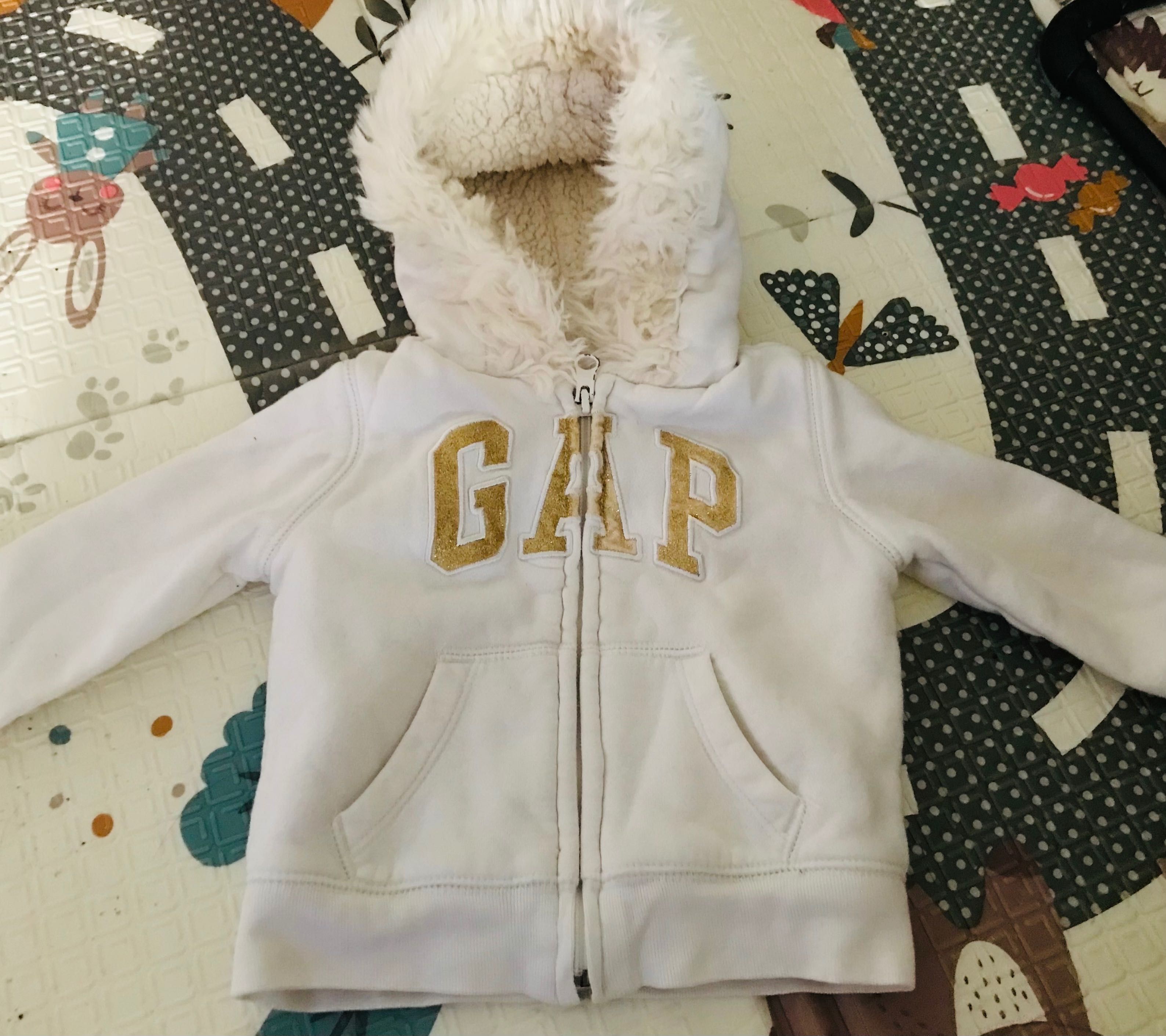 Gap bluza z futerkiem 12-18 mcy brokatowy napis