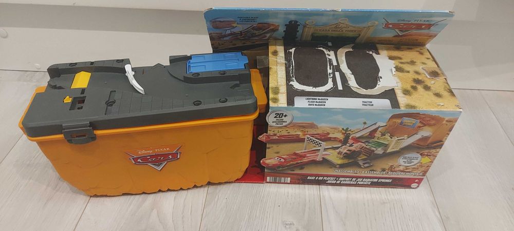 Трек маквин тачки mettel