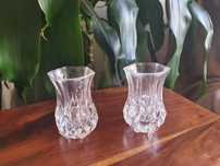Duas jarras pequenas em cristal