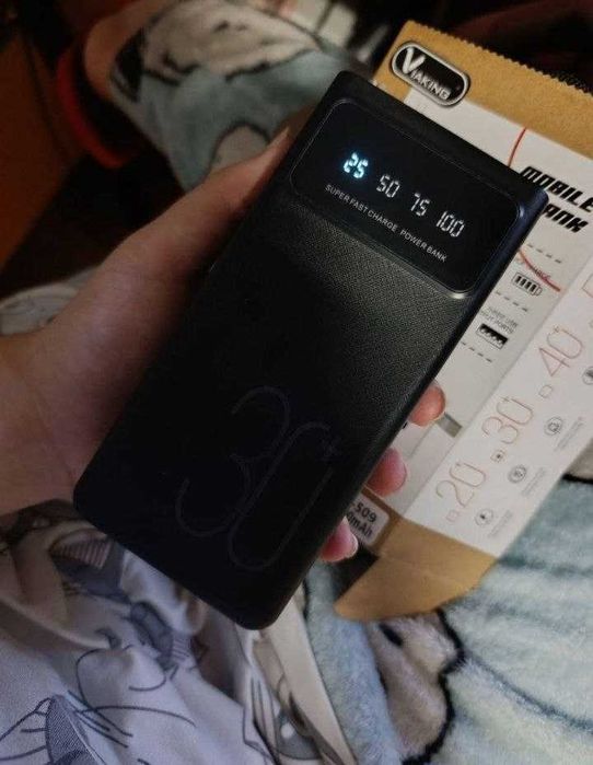 Повербанк зарядка павербанк 30000 реальних часов быстрая таепси ліхтар