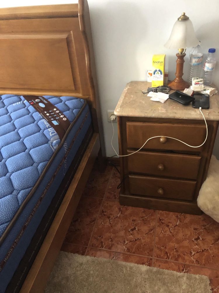 Vendo cama de casal