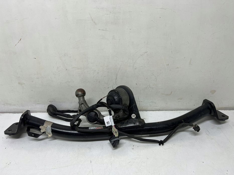 mercedes-benz c w205 2019 tył hak holowniczy komplet a2053105400 55r0