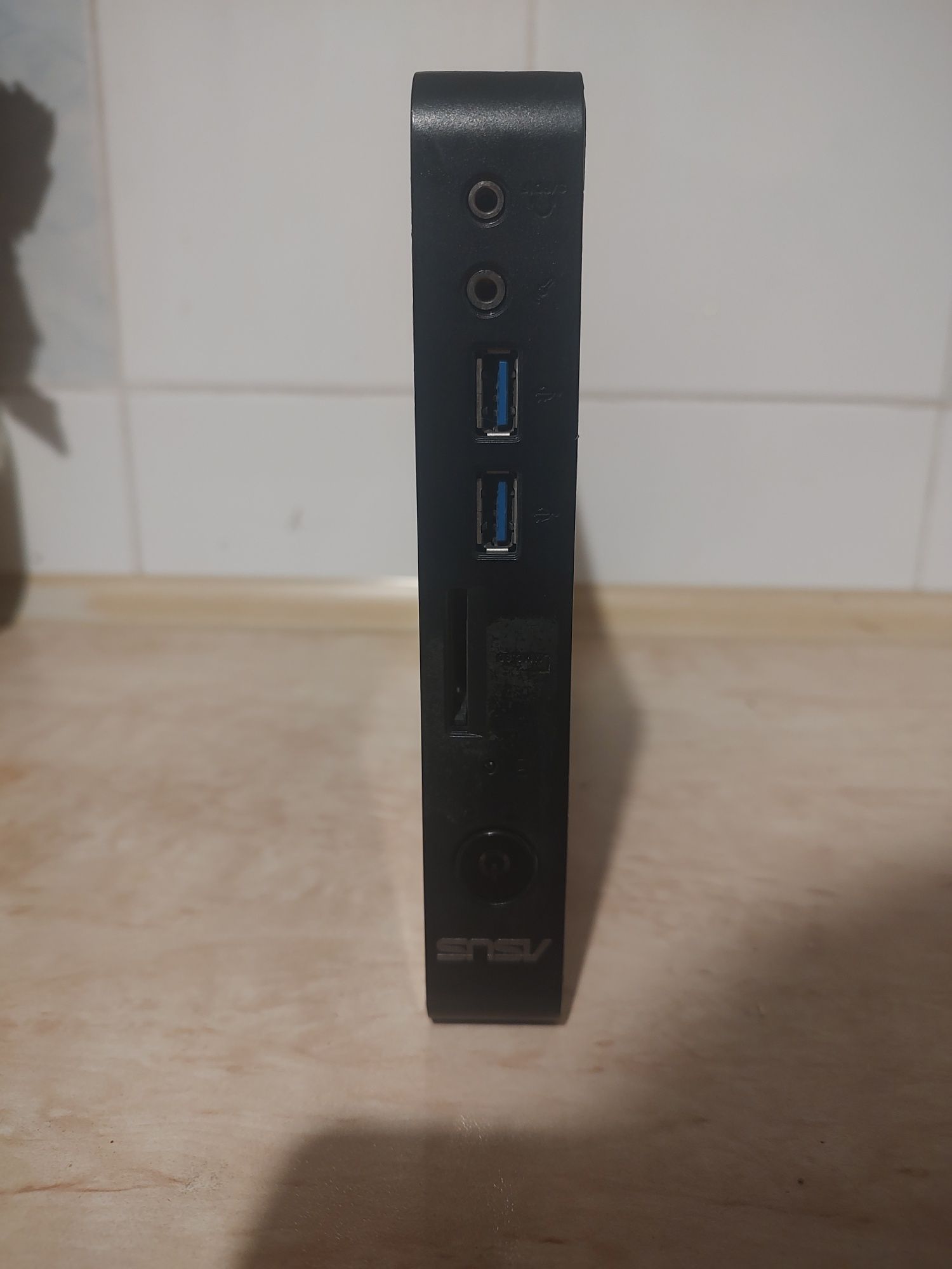 Неттоп ASUS EeeBox PC