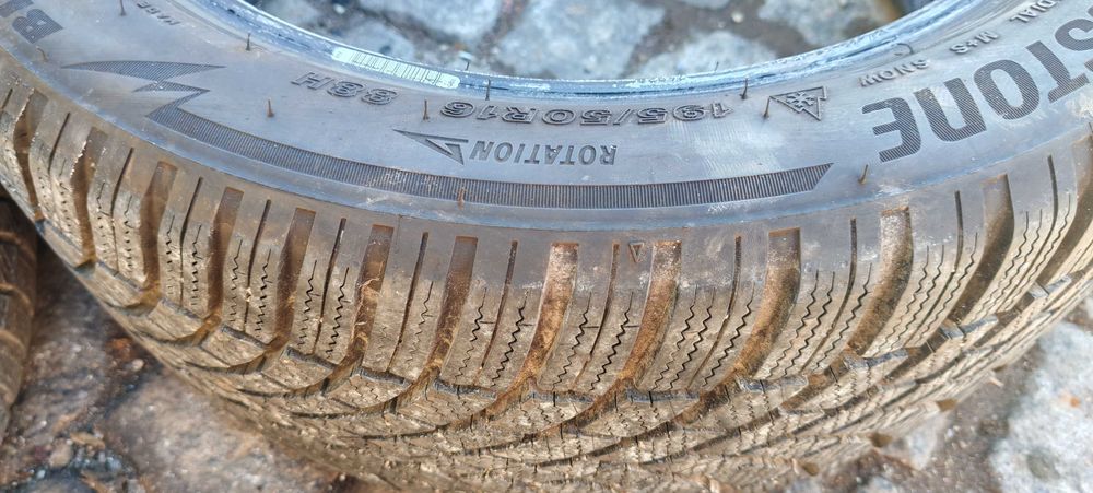 Pneus usados BRIDGESTONE  195/50 R16