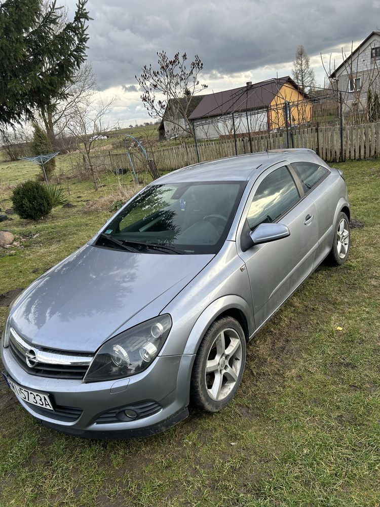 Astra H 1.9 CDTI GTC 150km