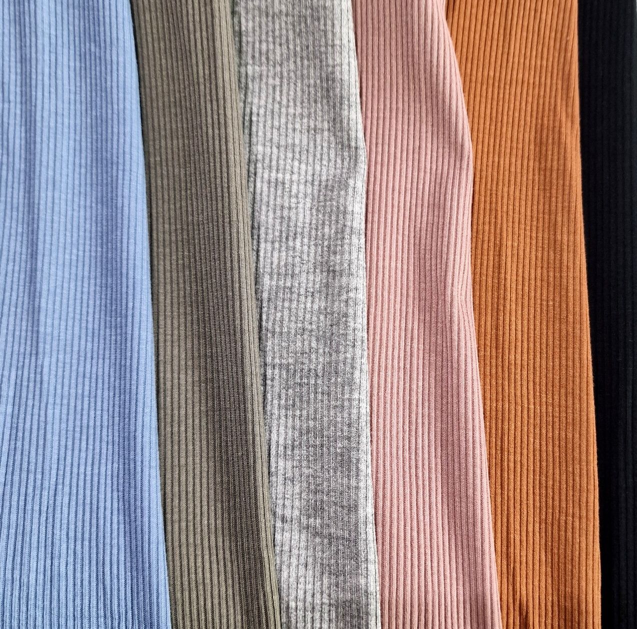 Nowe damskie legginsy Prążek