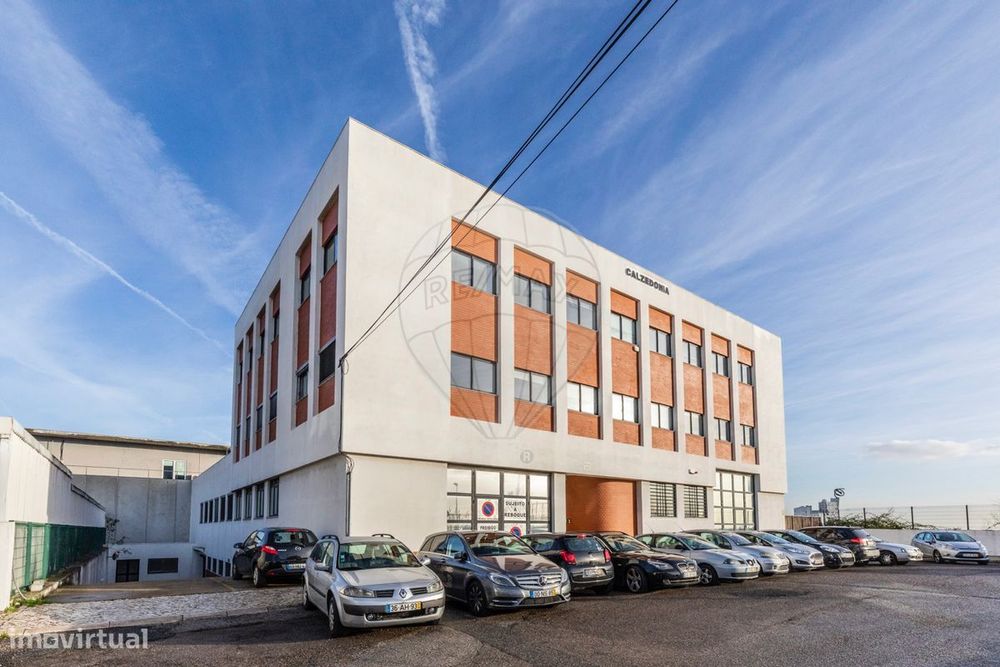 Escritório T0 para arrendamento