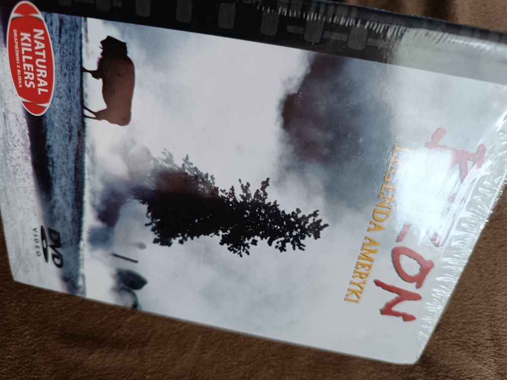 Bizon. Legenda Ameryki. Natural killers. DVD+książka