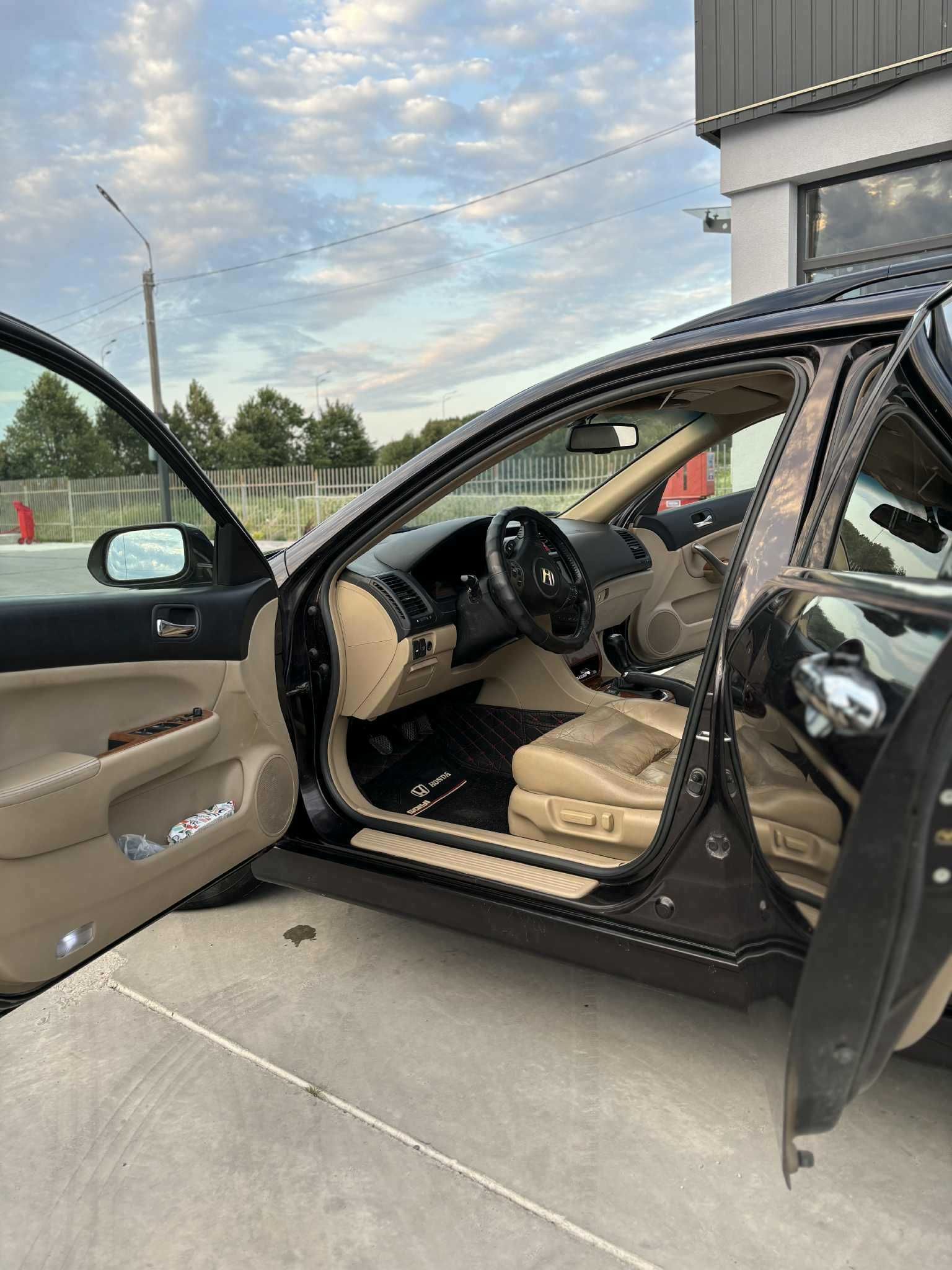 Honda accord 7 EXECUTIVE+NAVI