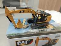 Model koparki CAT 320F L skala 1:50