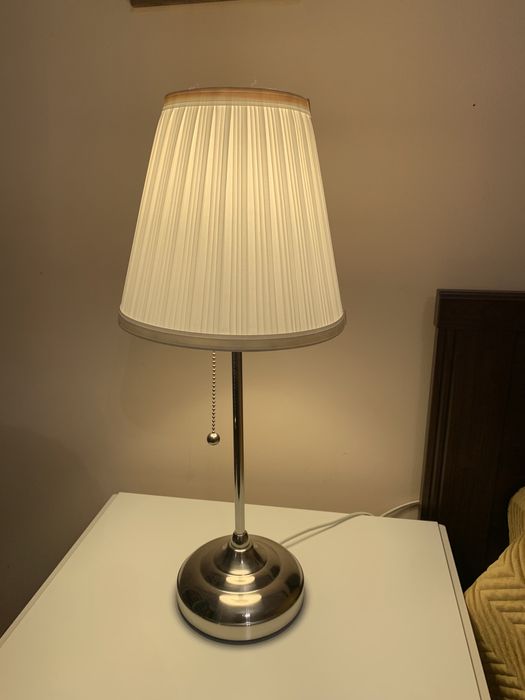 Lampa stołowa, nocna niklowano/biała