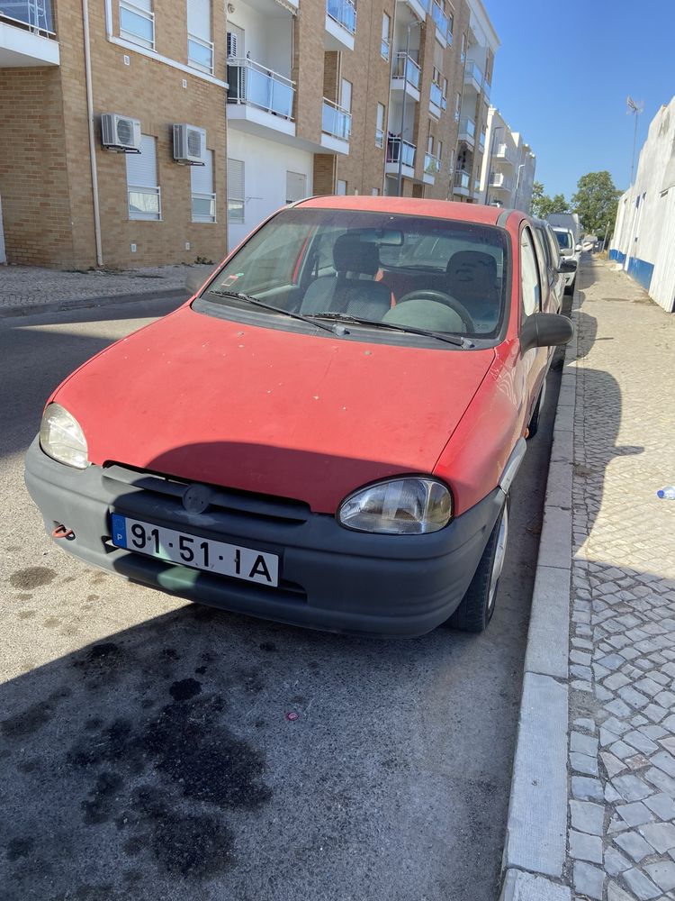 Opel corsa 1.2 b