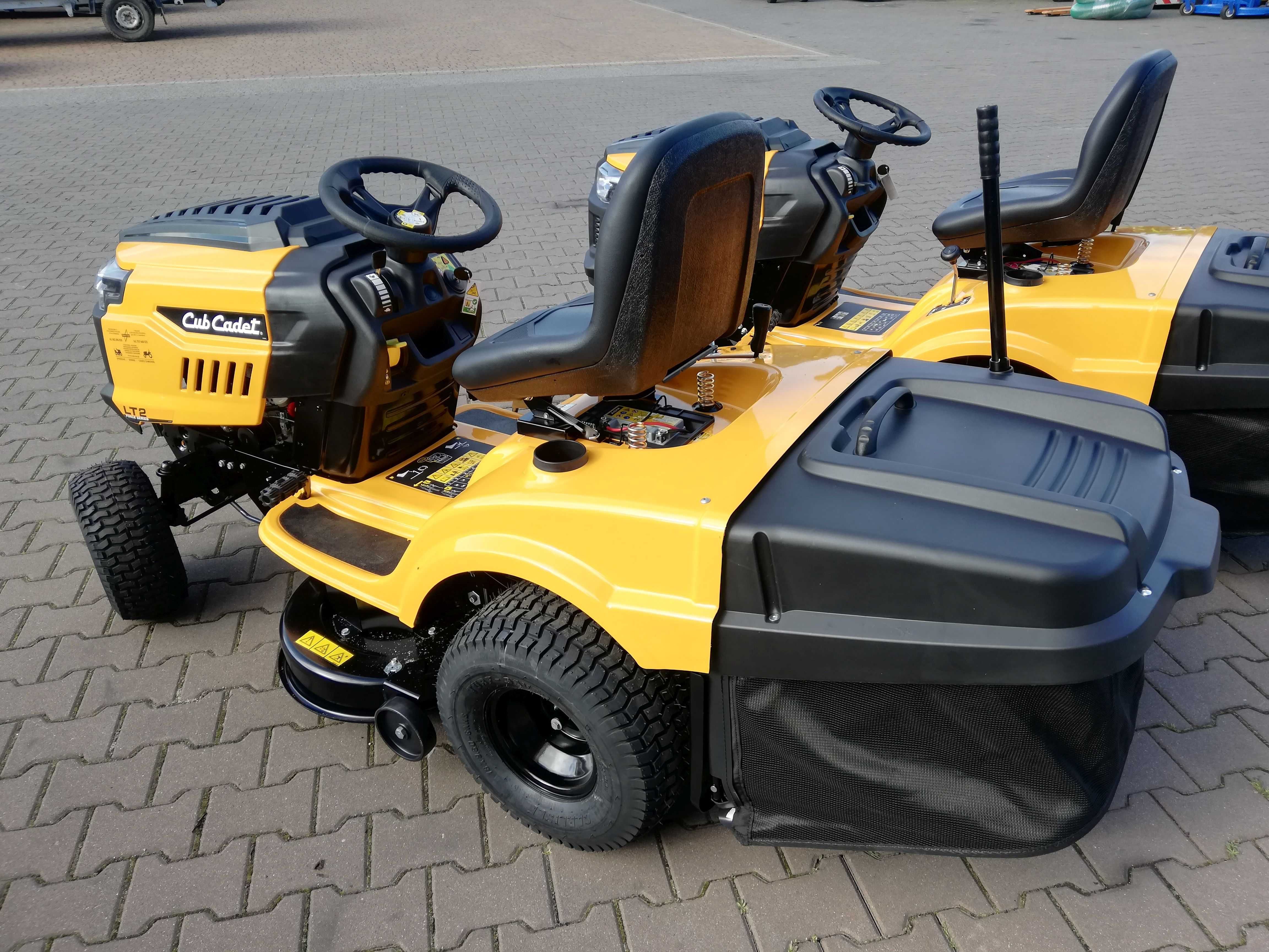 Powystawowy MiniTraktorek kosiarka Cub Cadet LT2 NR92+koszenie do tyłu