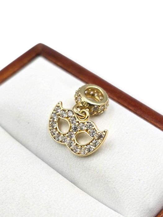 NOWY! Złoty charms 585 z cyrkoniami i maską