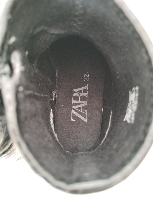 Botas pretas Zara • 22