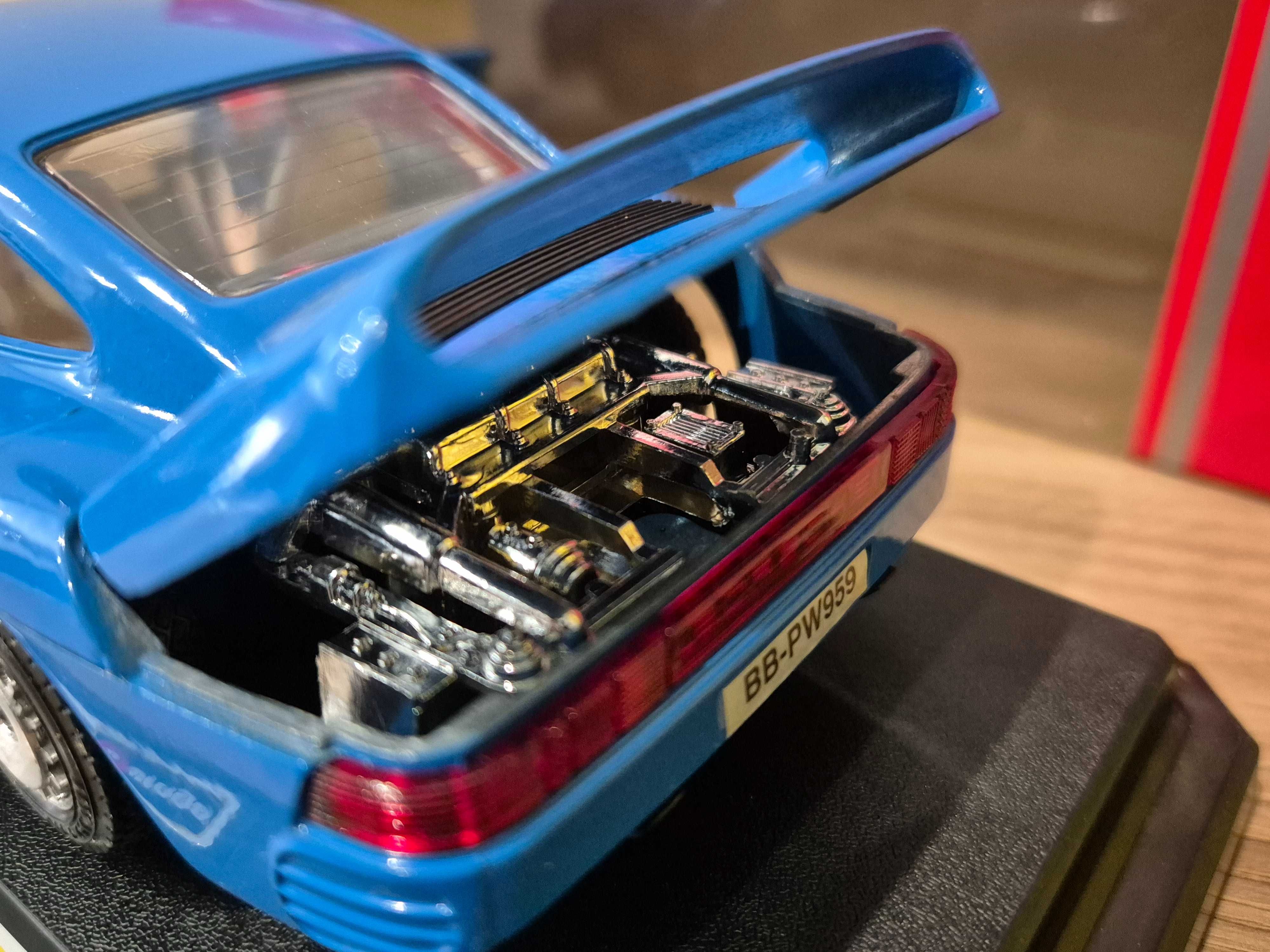 Bburago 0563 Porsche 959 Turbo 1:24 SKALA 1/24