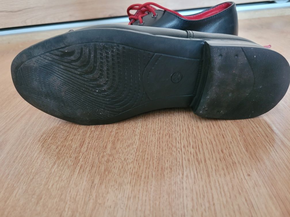 Buty pantofle Golik do komunii rozm. 33