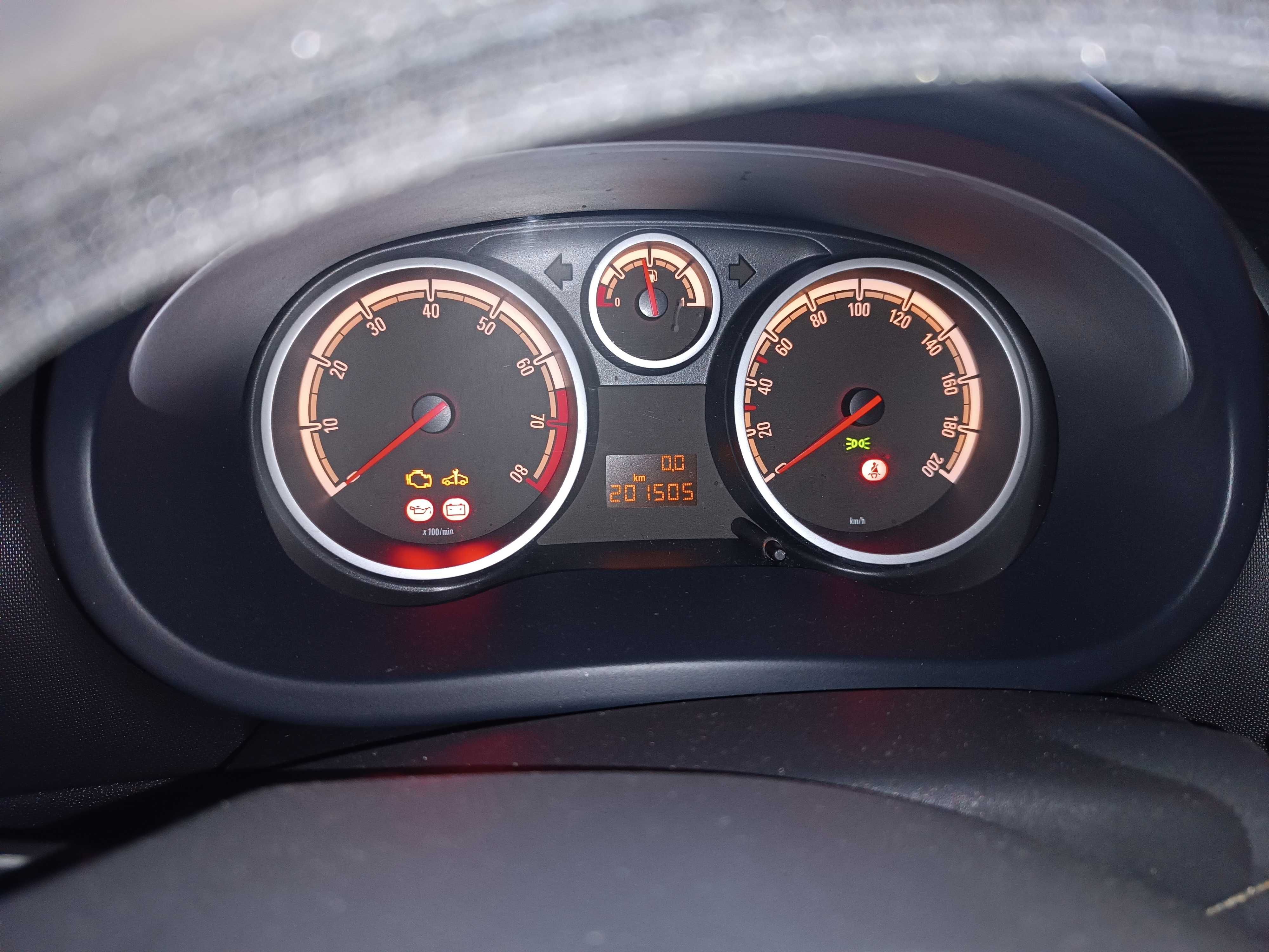 Opel Corsa D 1.2 b