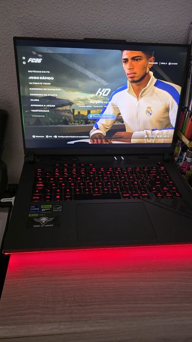 ASUS ROG Strix g16 RTX 4070