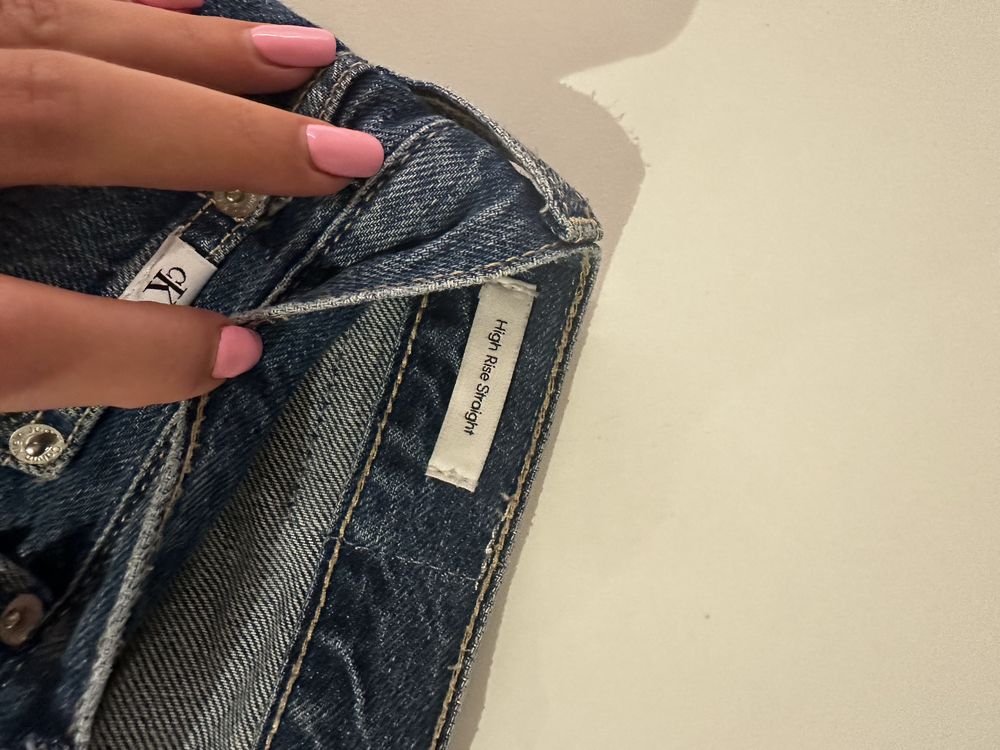 Niebieskie jeansy z prostą nogawką Calvin Klein, rozmiar 38 (M)