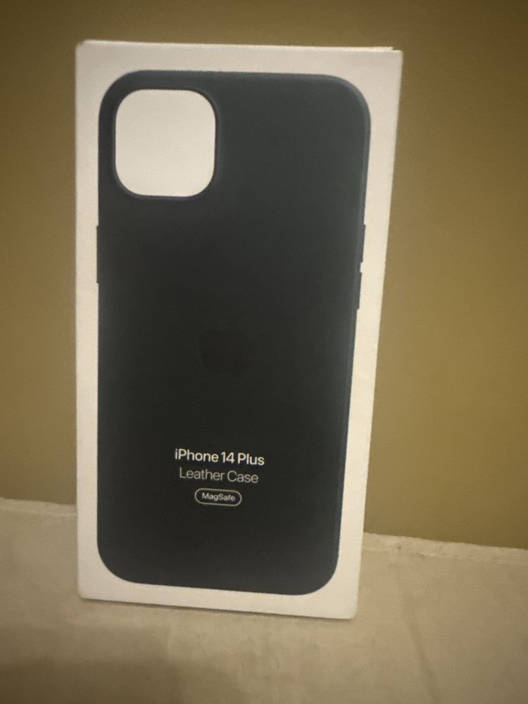Pokrowiec Iphone 14 plus case zamienie