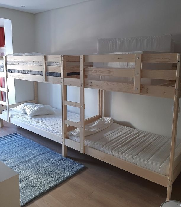 Vendo Beliche Ikea em madeira