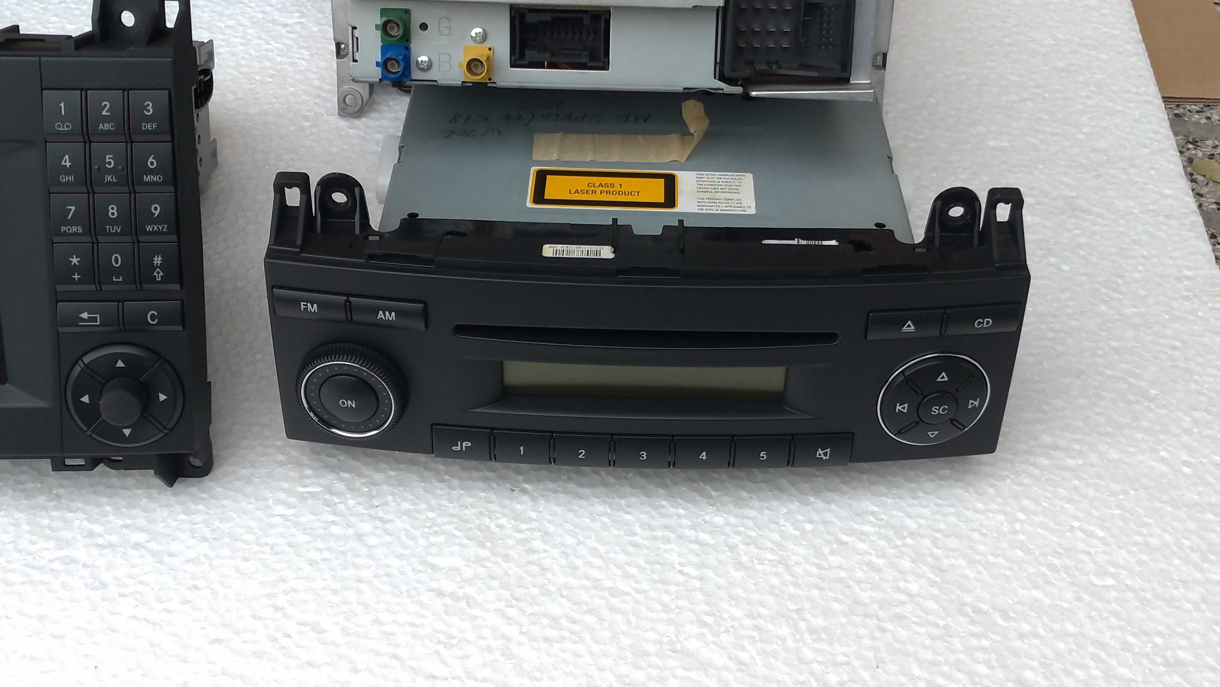 Autoradio Original Mercedes Sprinter W906, Vito W447,639, VW Crafter.