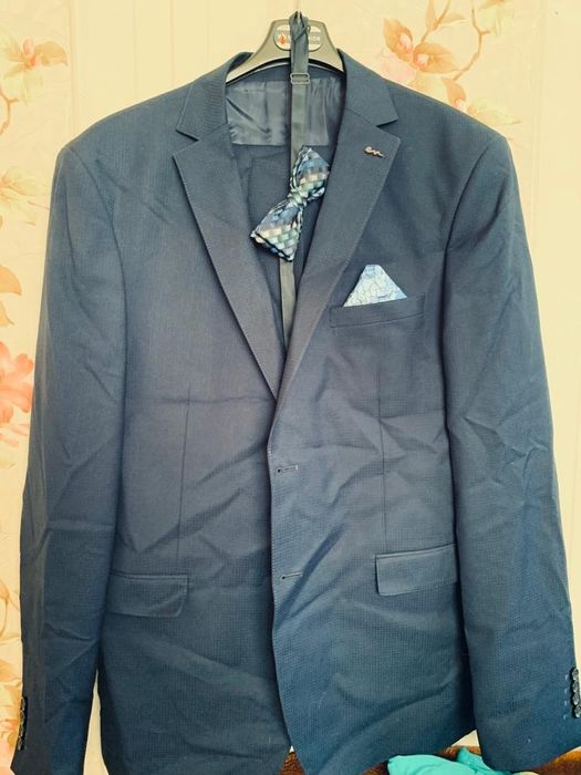 Чоловічий костюм