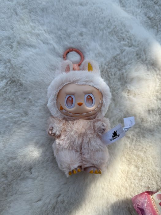 Labubu Big Into Energy Happiness
