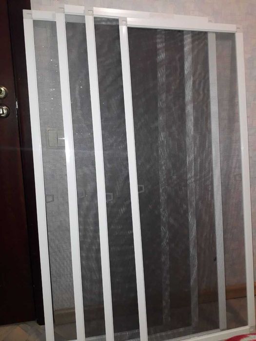 Продам москитные сетки, состояние новых