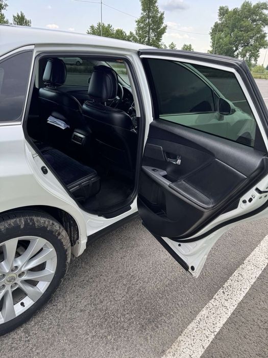 Продам Toyota Venza