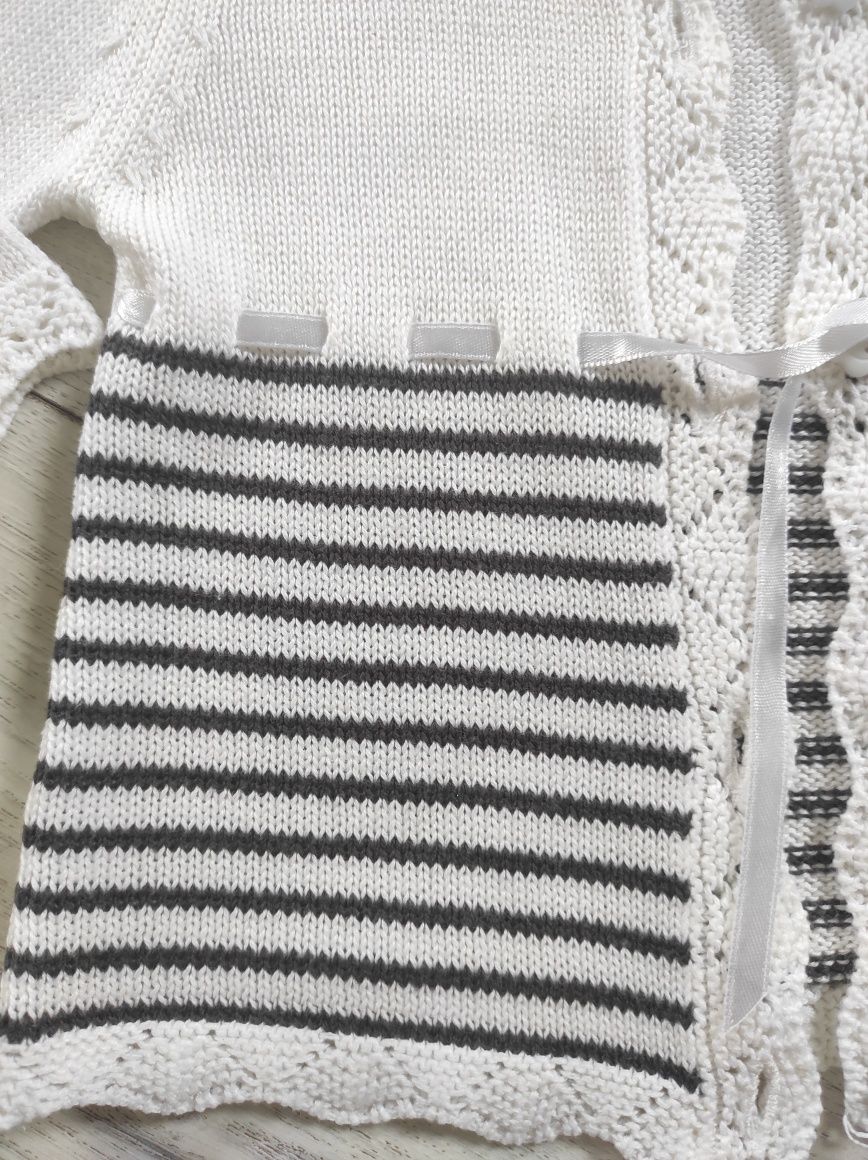Sweterek bolerko niemowlęce rozmiar 62 Coccodrillo