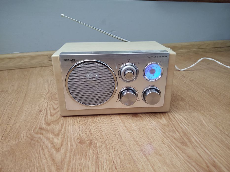 Radio FM/AM Strato SW-001
